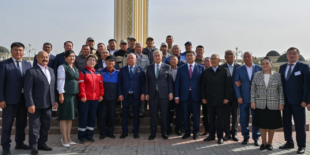 Президент Республики Казахстан Касым-Жомарт Токаев: Важно сохранять единство и самоотверженно трудиться 4 1696926246 kz1 3002.jpg 2