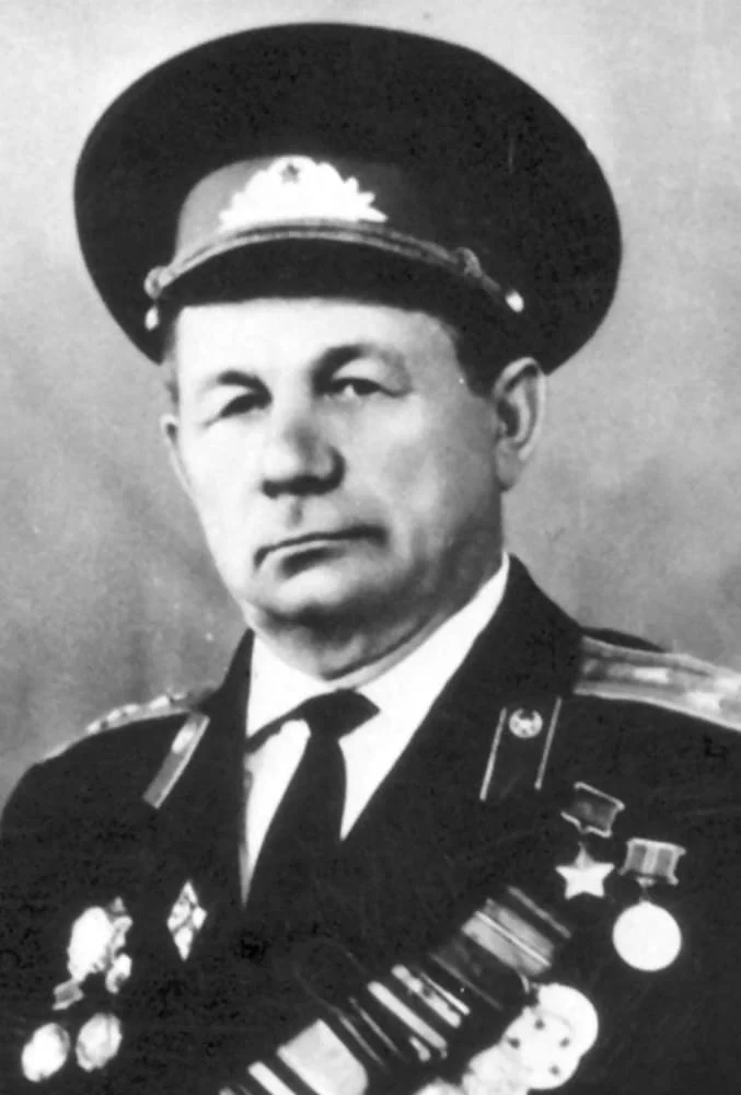 Их подвиг бессмертен 9 petr mihajlovich artemov