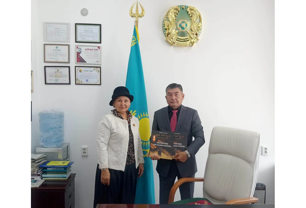 Книжный фонд областной библиотеки пополнился ценным изданием 2 574333508 4308717112784217 7157961623990091596 n