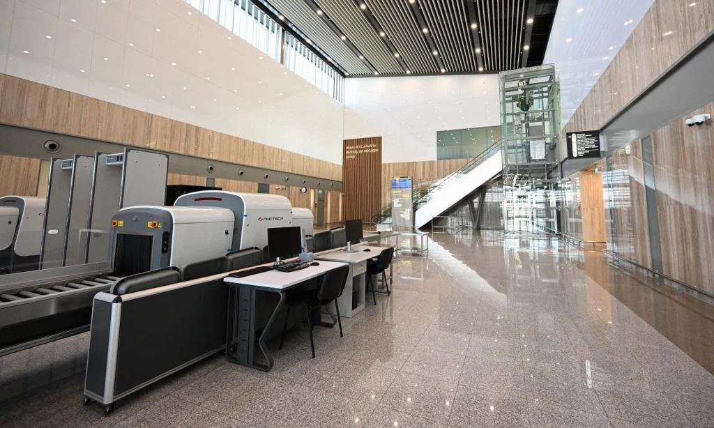 9b48f9ff b67b 491f 90a4 2e7cf800f3f0