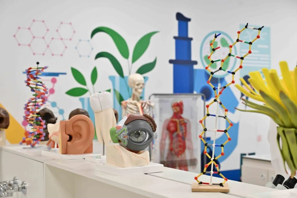 Глава государства ознакомился с деятельностью творческо-инновационной академии «Сыр жұлдыздары» 7 a7bd7904 87a5 46db 8a84 f2a33e118f68