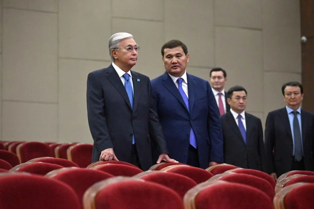 Глава государства посетил Центр искусств 2 img 20251030 143414 318