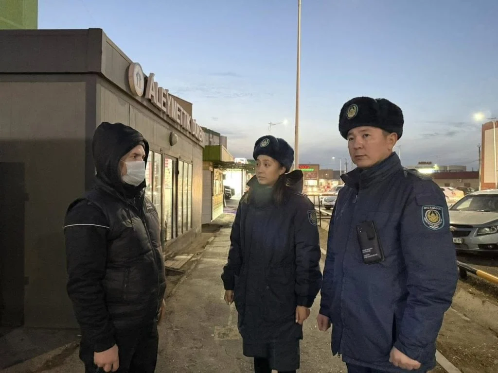 Полицейские проводят разъяснительную работу о запрете на ношение одежды, полностью закрывающей лицо 2 581451525 820100004091645 5382873213460837933 n