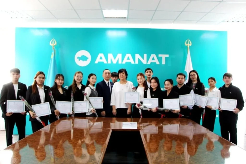 В Кызылорде активным студентам вручили благодарственные письма 2 583699136 18337075741224664 3158427805511097277 n