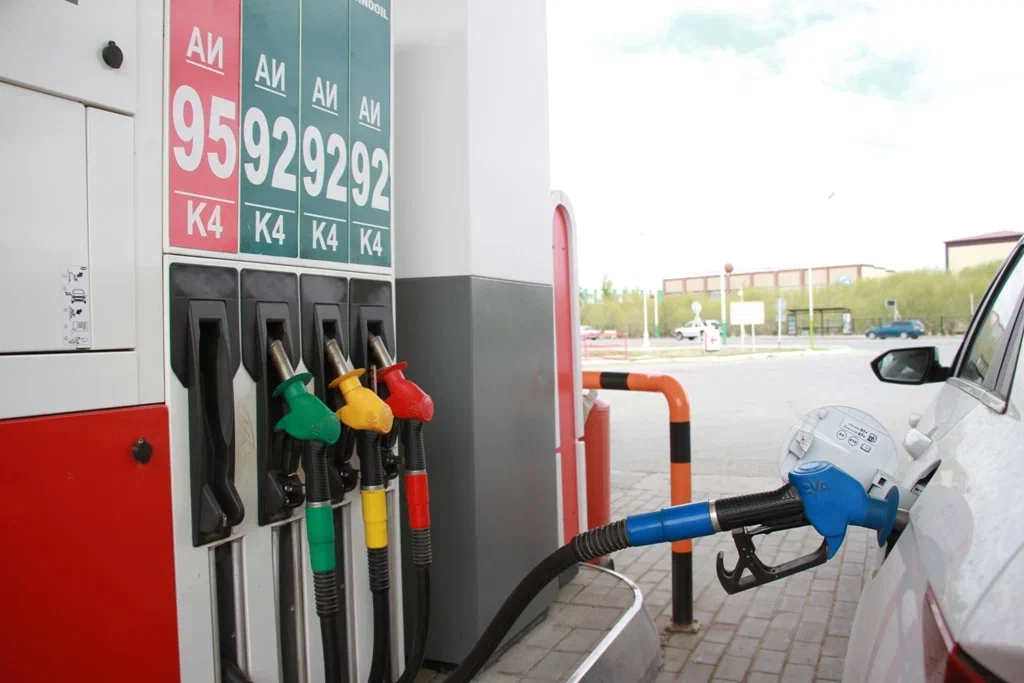 Открыта горячая линия для жалоб на подорожание бензина и перебои с автогазом 2 benzin 92