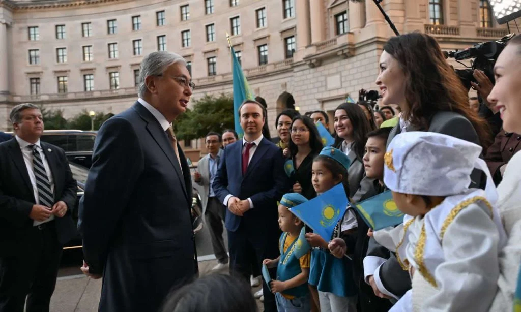 Глава государства встретился с казахстанцами в Вашингтоне 2 photo 2025 11 06 08 25 30