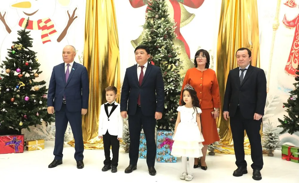 В Кызылорде прошла новогодняя елка от имени акима города 2 605431068 4141798169420243 30146