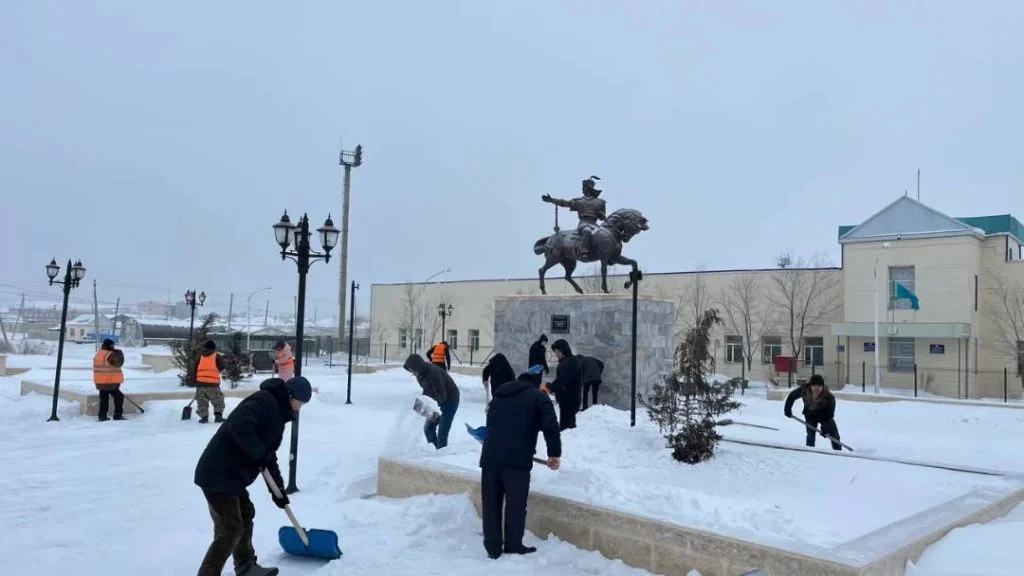 В Аральском районе прошла акция «Чистый четверг» 3 624729505 18345617260224664 3701171973886668551 n