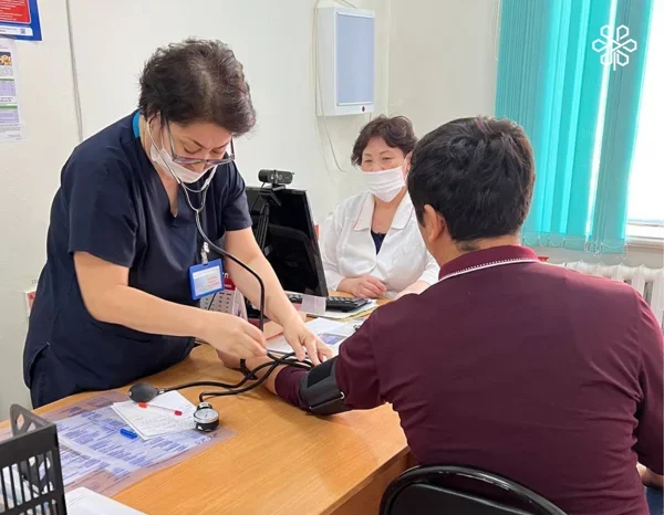 Какие категории граждан освобождены от уплаты взносов на ОСМС, кто платит взносы за них? 2 kaz e1767685181950