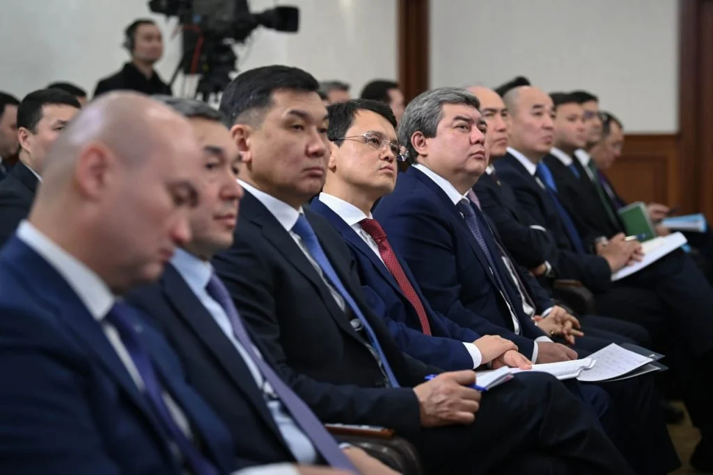 Президент поручил создать Национальный центр трансформации профессий в Казахстане 2 5211217480079054523