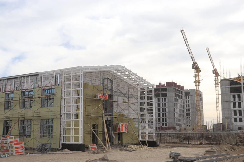 На строительных площадках 2 1 10