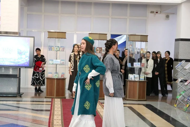 651796772 4446990618956865 90176