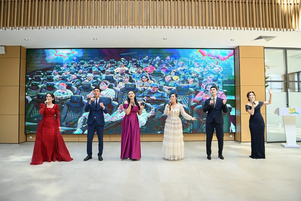 684296797 1267000692287839 58323