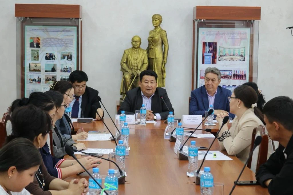 В Кызылорде рассмотрены вопросы развития региональных СМИ 1 whatsapp image 2026 04 16 at 10.09.34